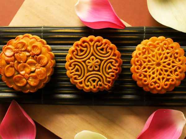 Mơ thấy bánh trung thu bị hỏng, mốc