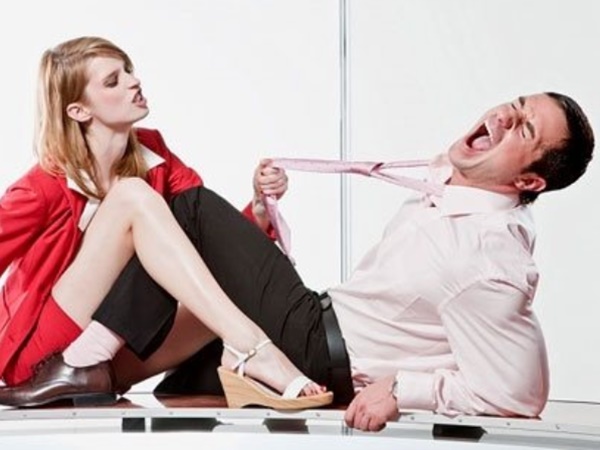 Nằm mơ thấy bị đánh ghen là điềm gì, nhắc nhở gì?