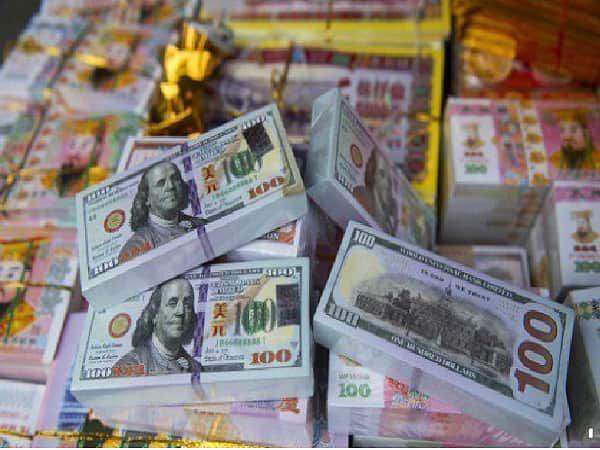 Nằm mơ thấy tiền âm phủ, tiền đô âm phủ là điềm báo gì?