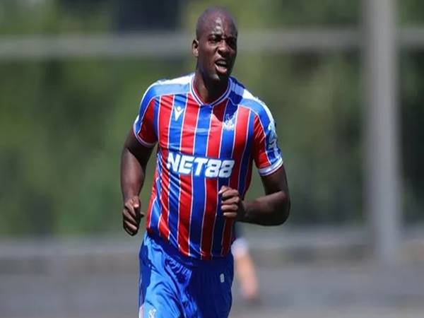 Mateta từng khoác áo những đội bóng nào?