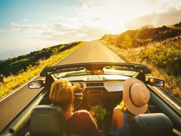 Nằm mơ thấy lái xe ô tô là điềm gì, vận hạn hay cơ hội?