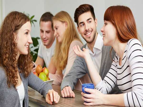 Mơ thấy người quen đánh con gì may mắn trúng thưởng?